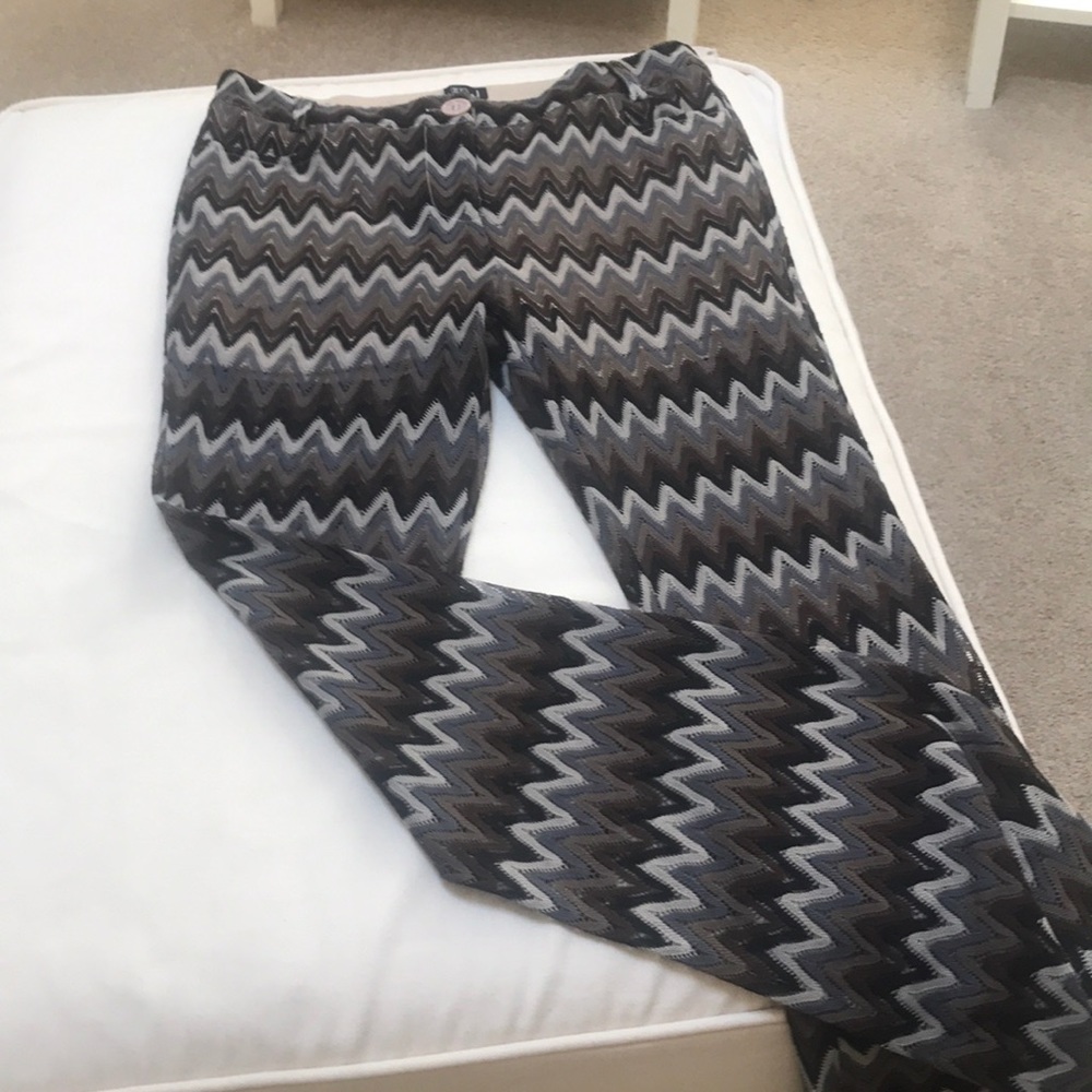 Pants - Picture 2 of 6